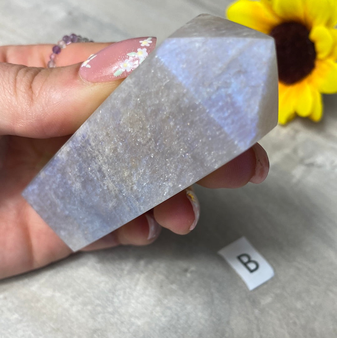 Belomorite - Cream Moonstone and Sunstone Towers