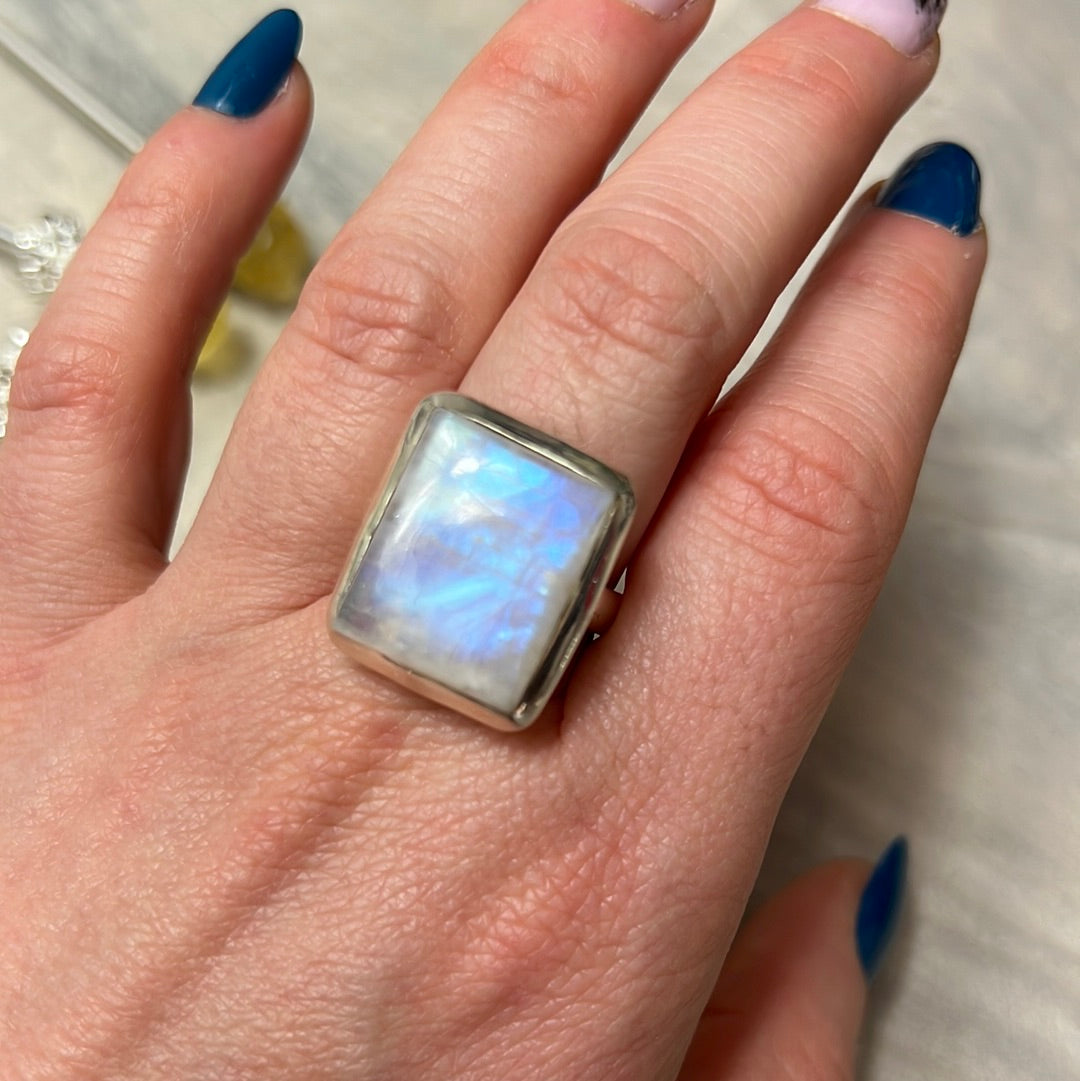 Rainbow Moonstone 925 Silver Ring - Size Q
