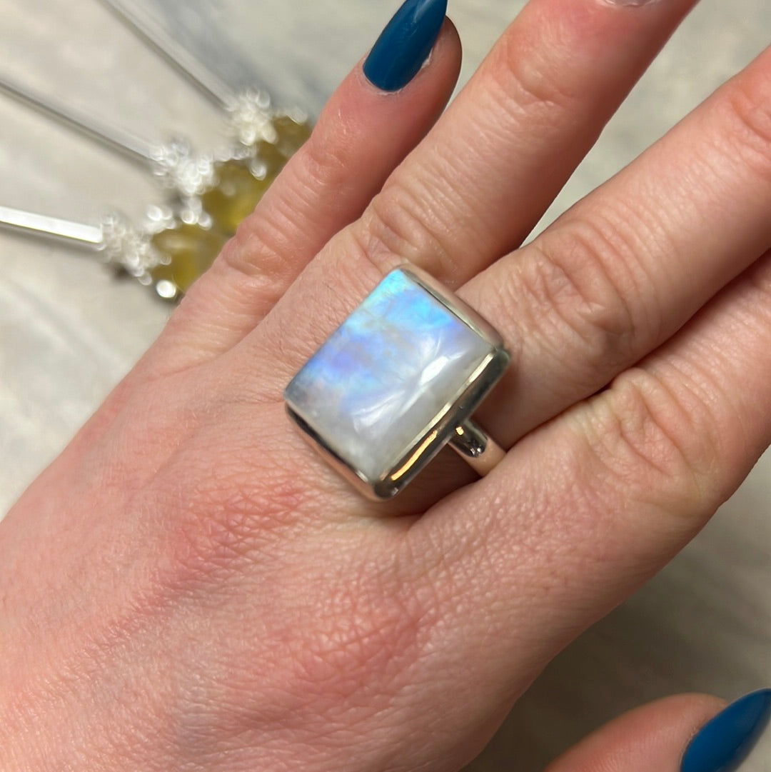 Rainbow Moonstone 925 Silver Ring - Size Q