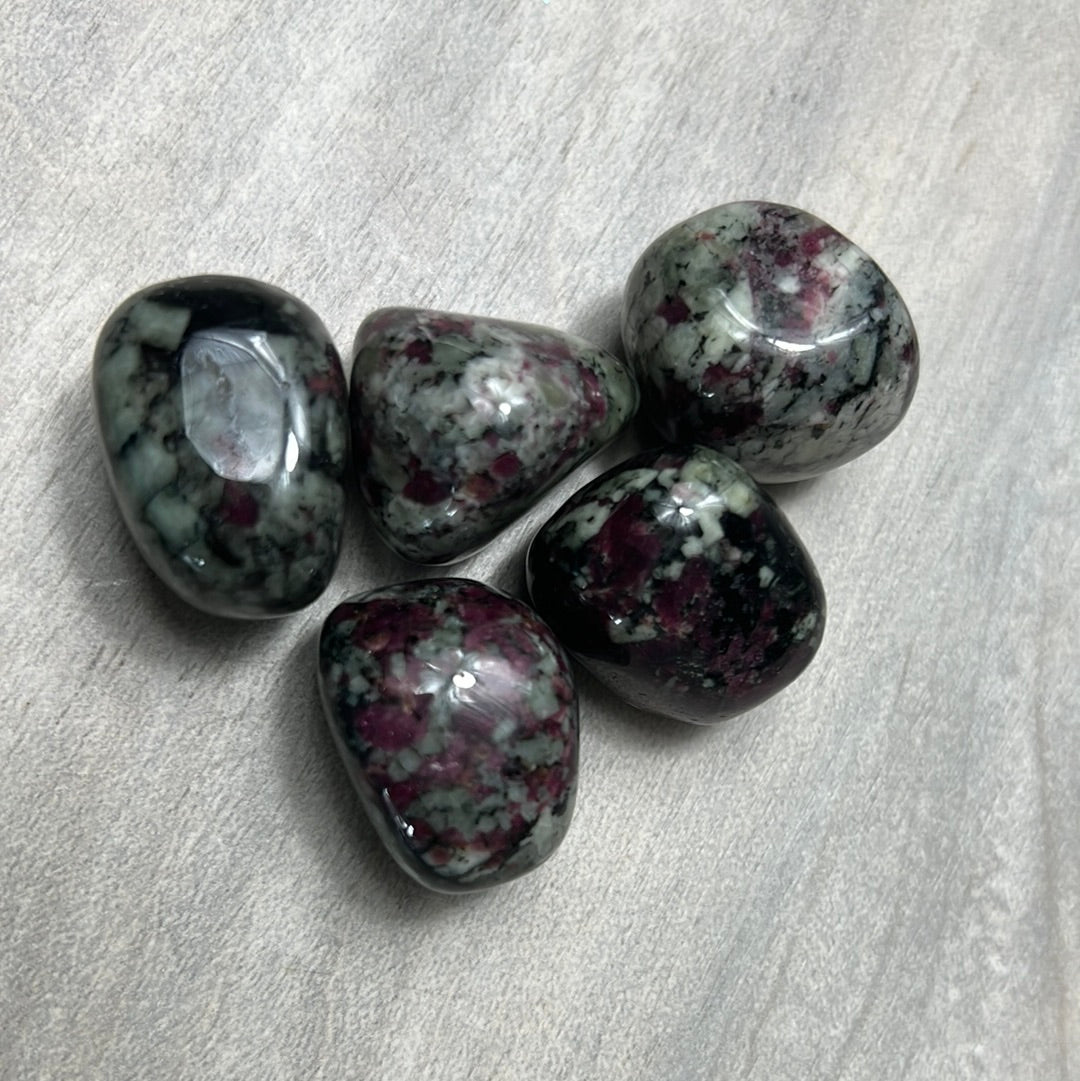 Eudialyte tumble tumblestone