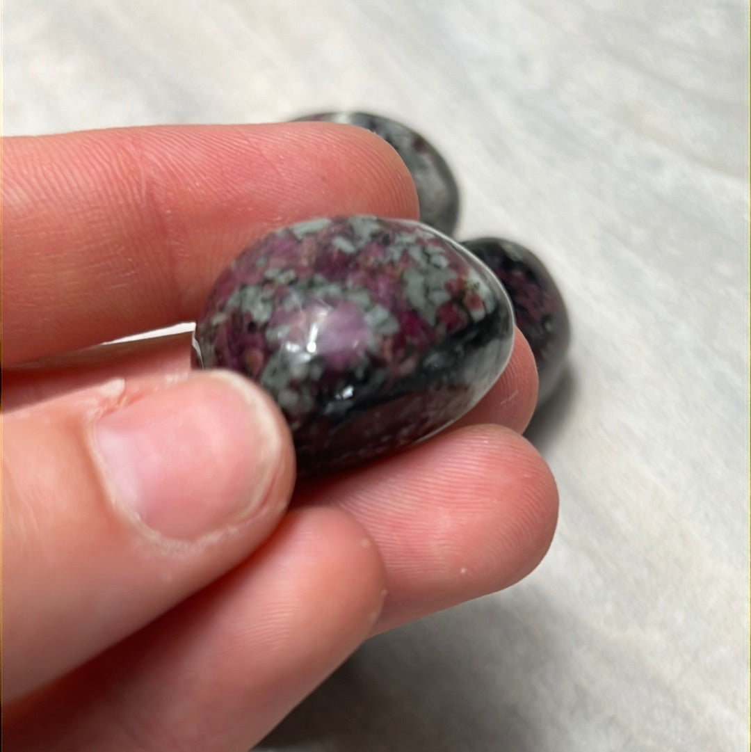 Eudialyte tumble tumblestone