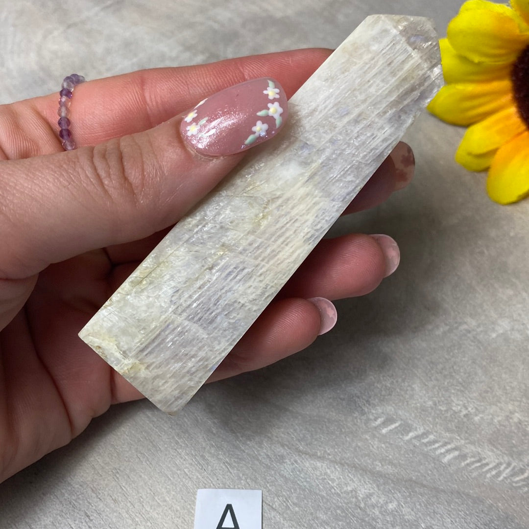 Belomorite - Cream Moonstone and Sunstone Towers