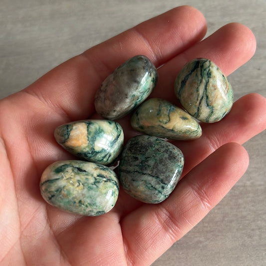 Mariposite tumble tumblestone