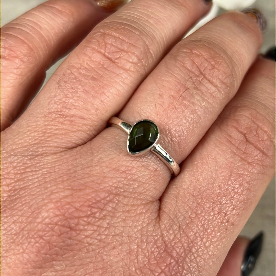 Green Tourmaline Facet 925 Silver Ring - Size L 1/2