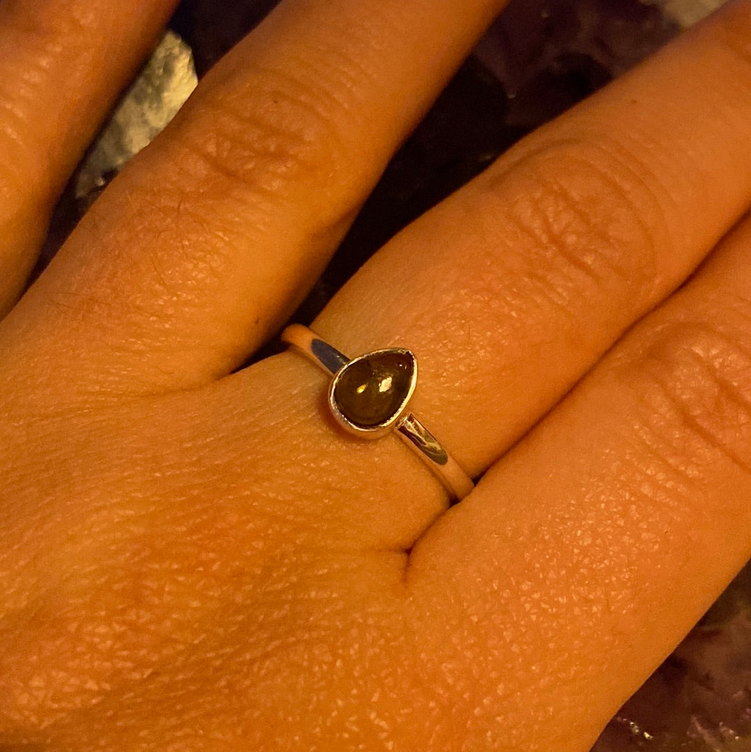 Green Tourmaline 925 Sterling Silver Ring -  Size M - M 1/2