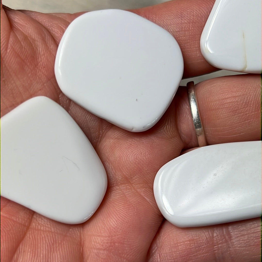 Cacholong Opal Tumble slice