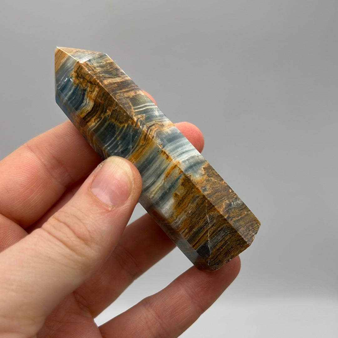 Aquatine Lemurian Calcite Tower (blue onyx)