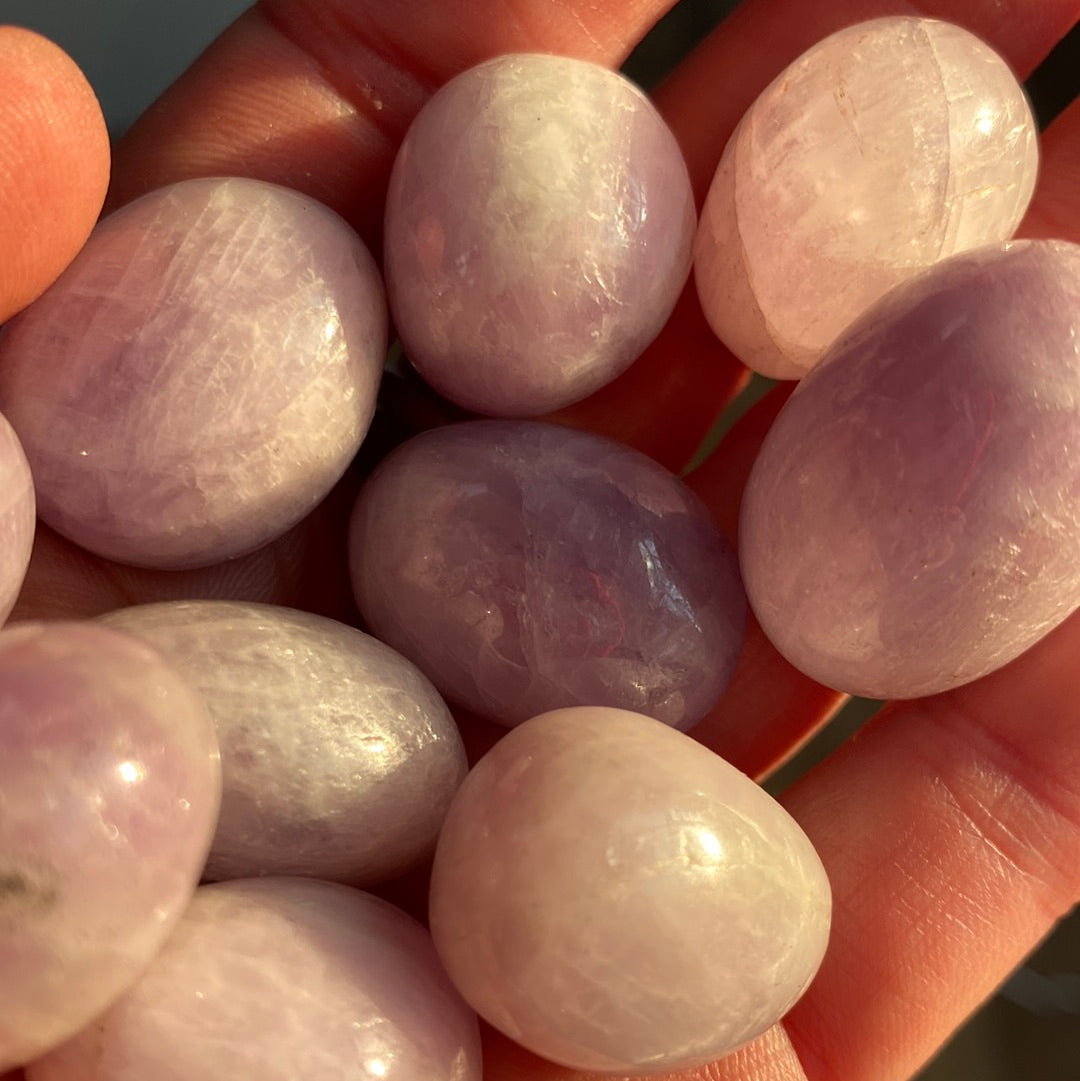 Kunzite tumble tumblestone
