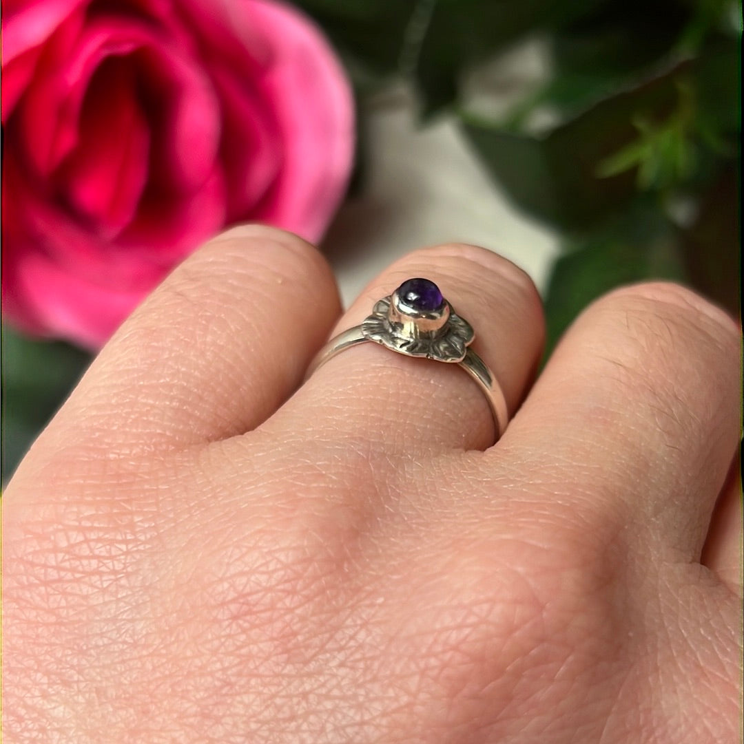 Amethyst Flower 925 Sterling Silver Ring - Size M