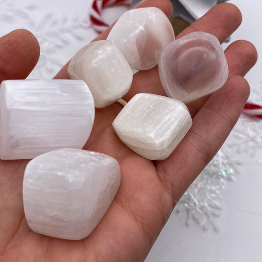 Polished chunk of selenite Piece Tumble