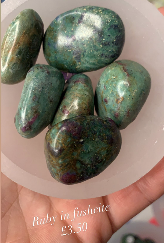 Ruby in Fuchsite tumble tumblestone