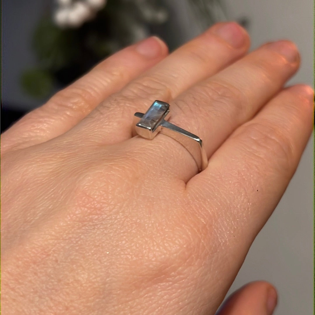 Moonstone 925 Silver Ring -  Size N