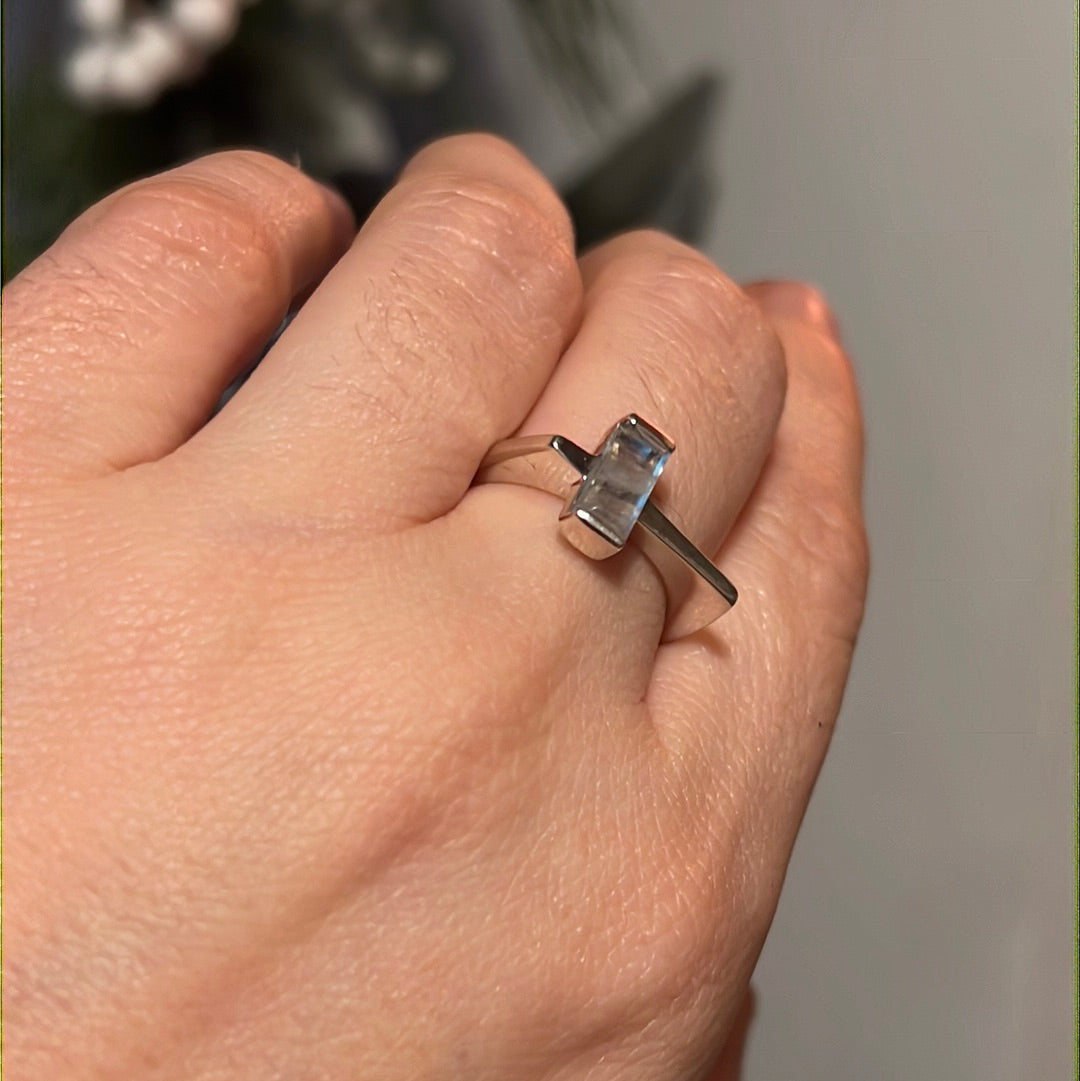 Moonstone 925 Silver Ring -  Size N