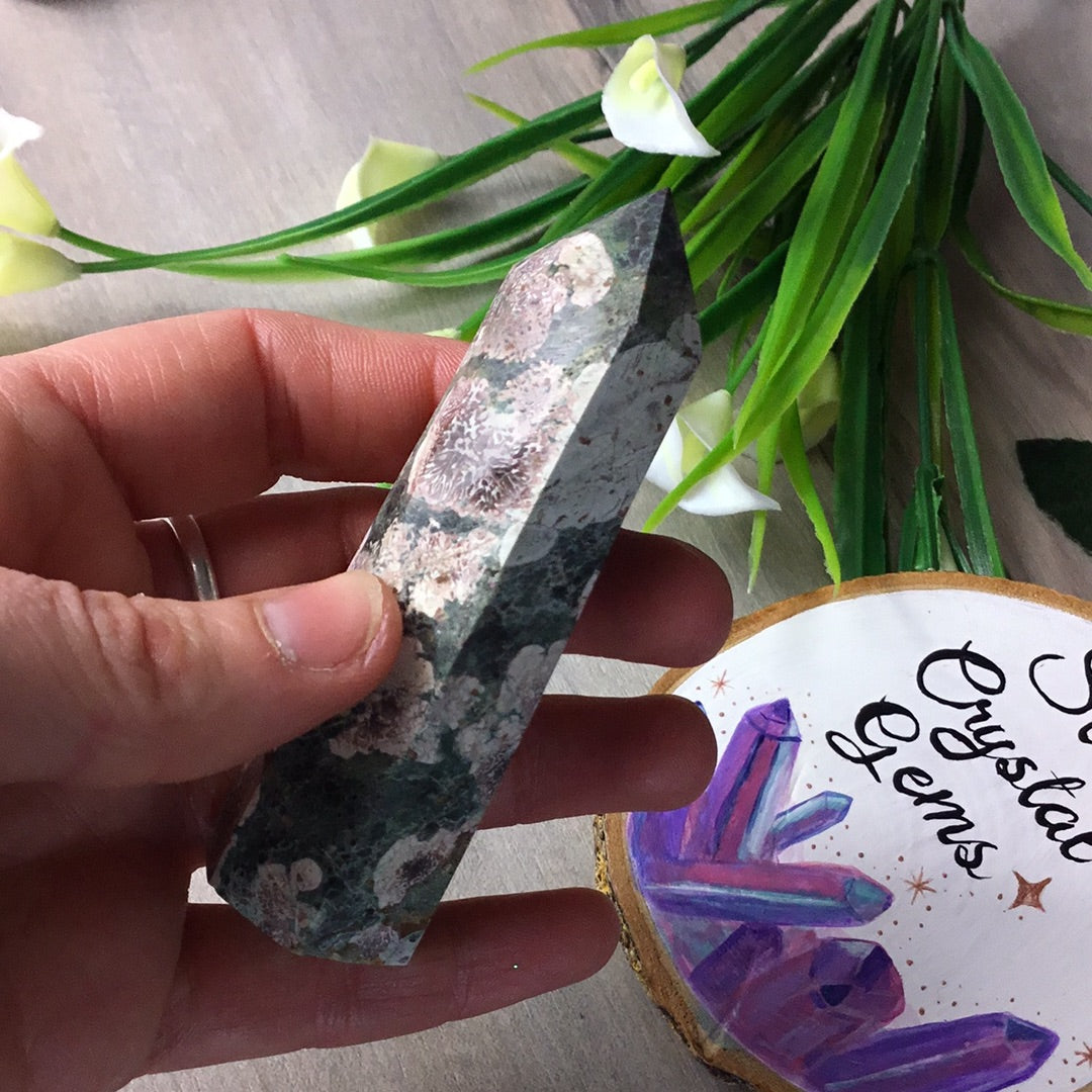 Rhyolite flowers in green African Jasper Tower
