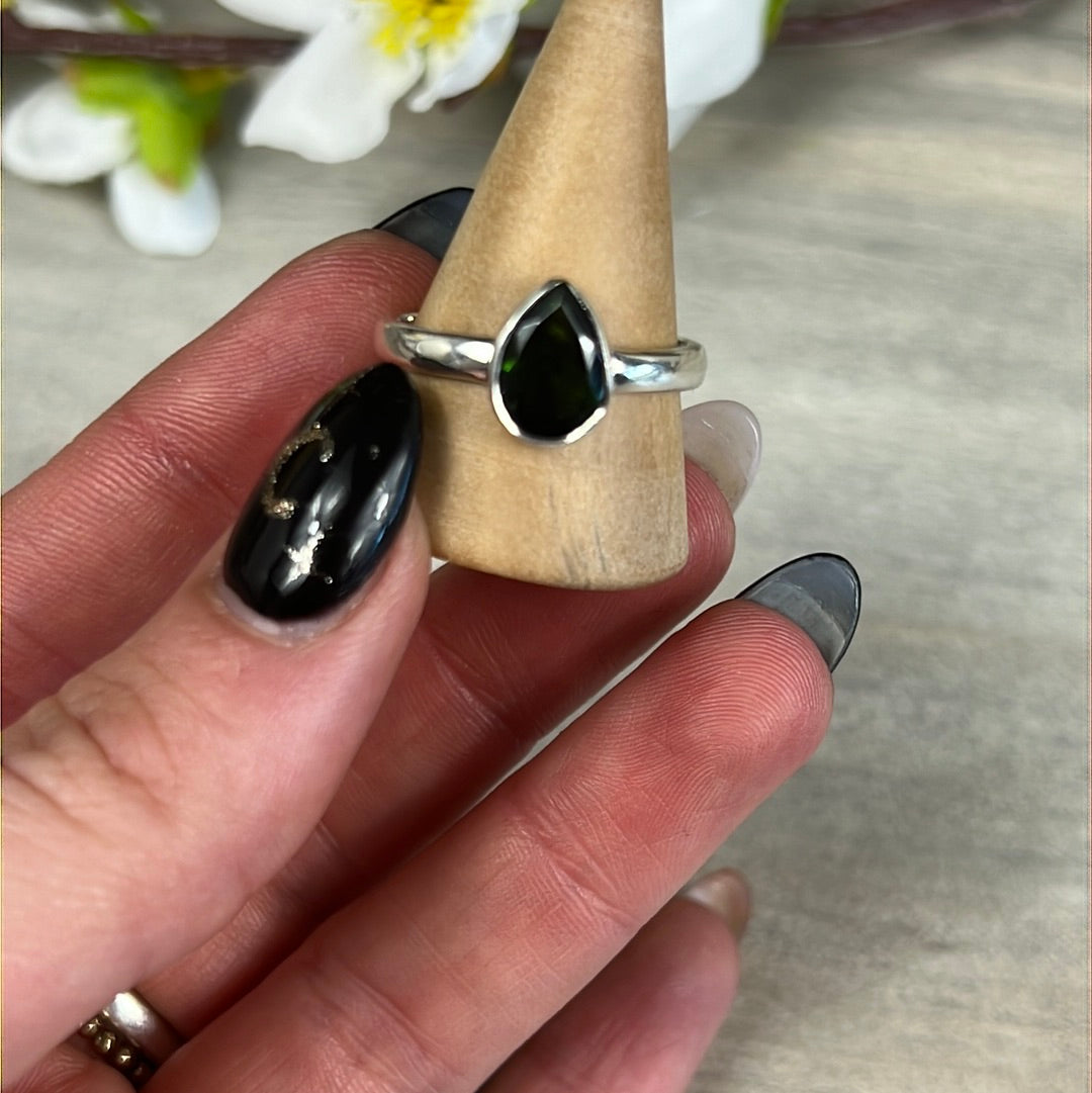 Green Tourmaline 925 Silver Ring - Size S