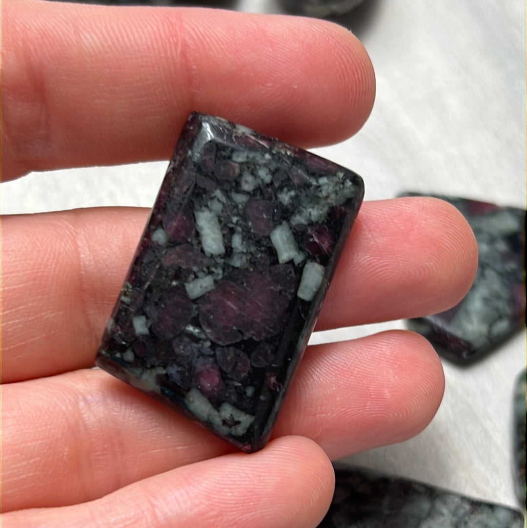 Eudialyte slice tumble
