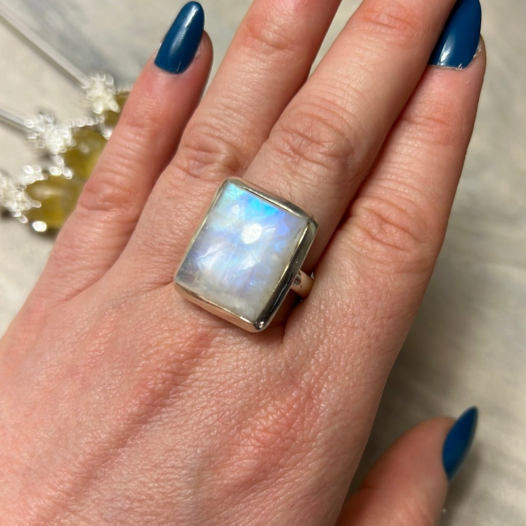 Rainbow Moonstone 925 Silver Ring - Size Q