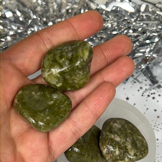 XL Snowflake Epidote Tumble Tumblestone