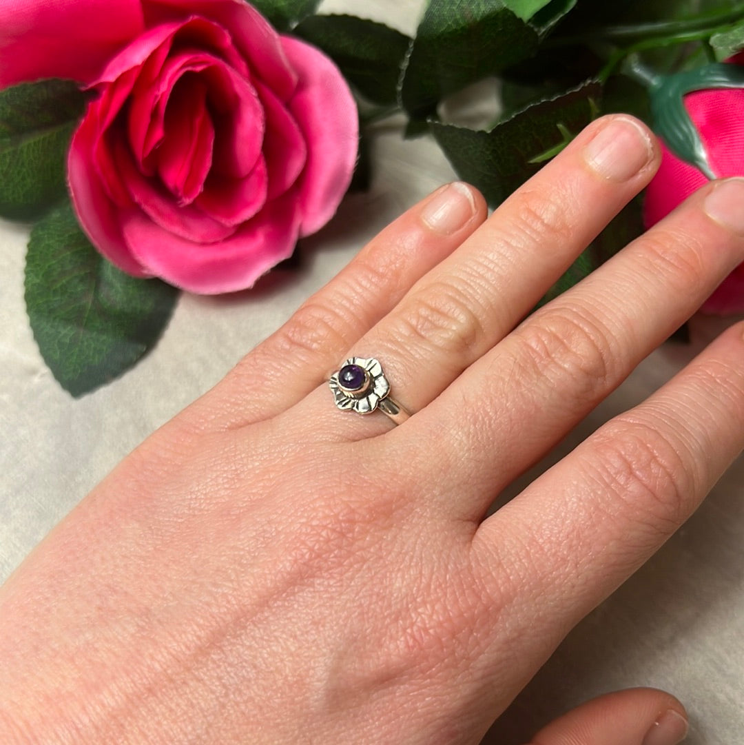 Amethyst Flower 925 Sterling Silver Ring - Size M
