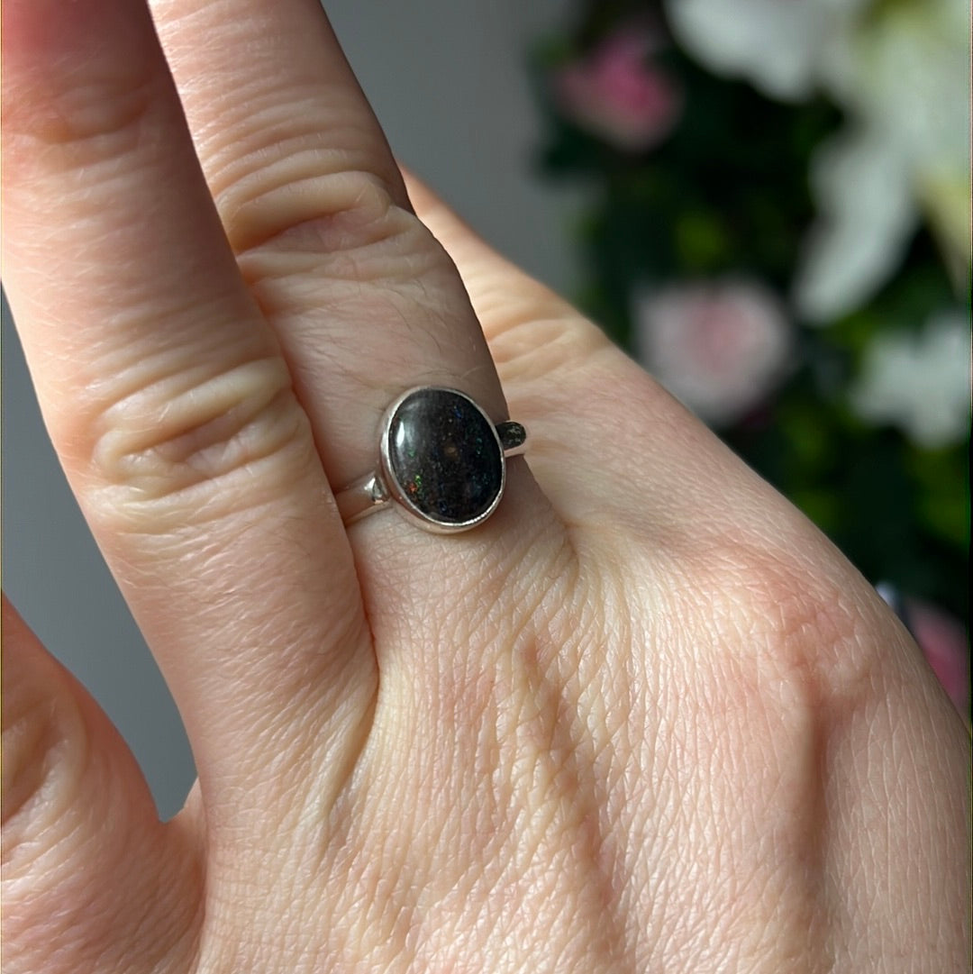 Black Opal Matrix 925 Silver Ring - Size N 1/2