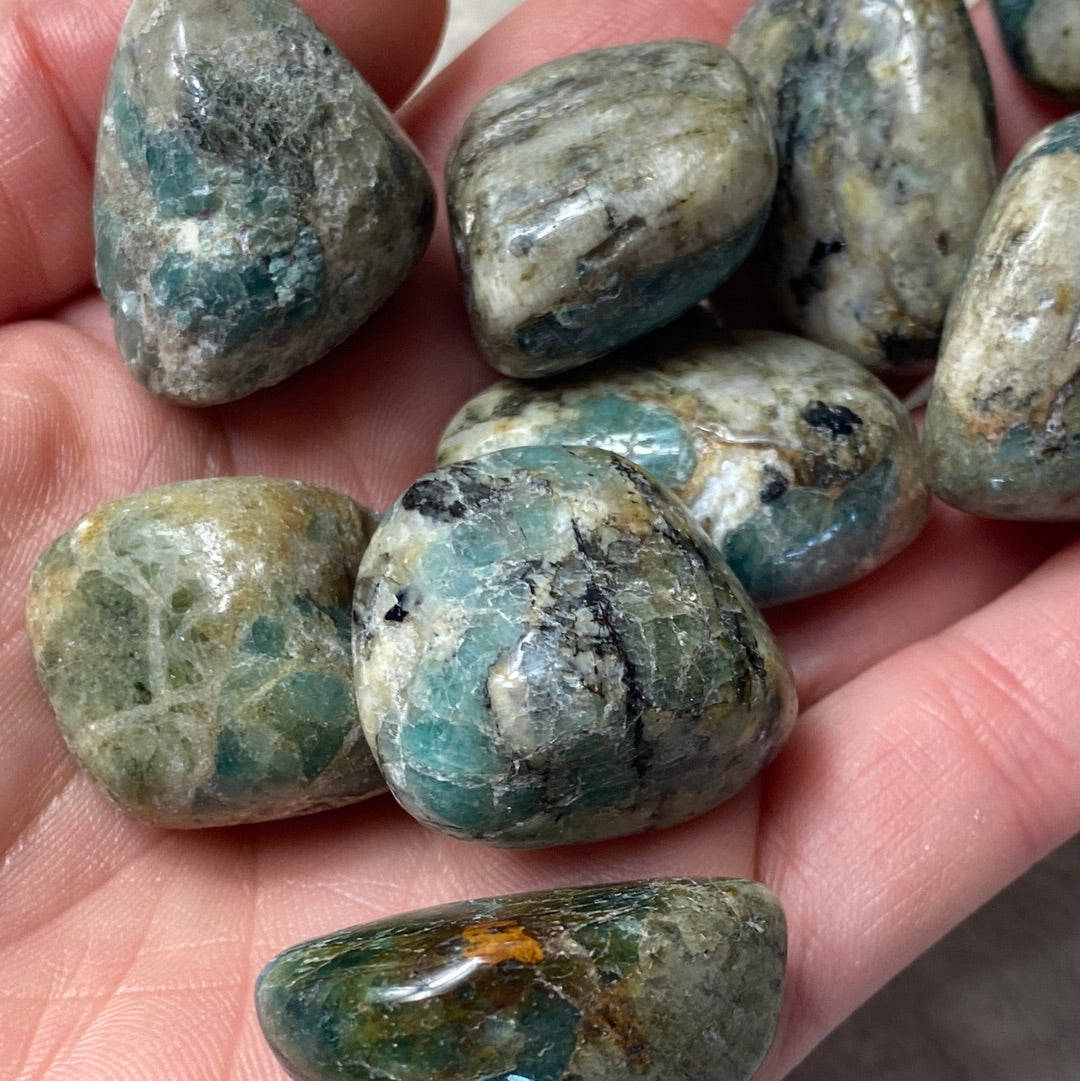 Apatite in Feldspar tumble tumblestone