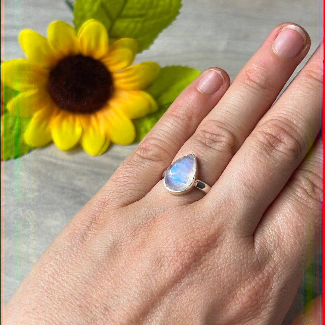 Rainbow Moonstone 925 Silver Ring - Size L - L 1/2 AA GRADE