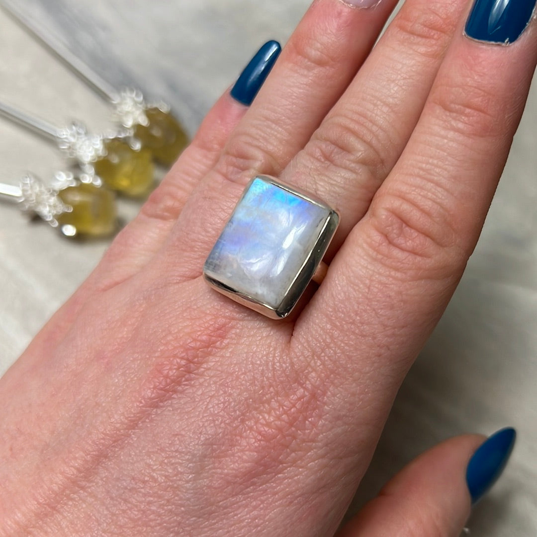 Rainbow Moonstone 925 Silver Ring - Size Q