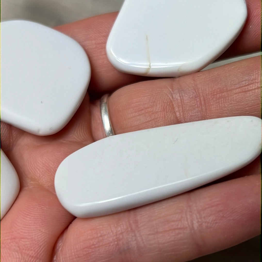 Cacholong Opal Tumble slice