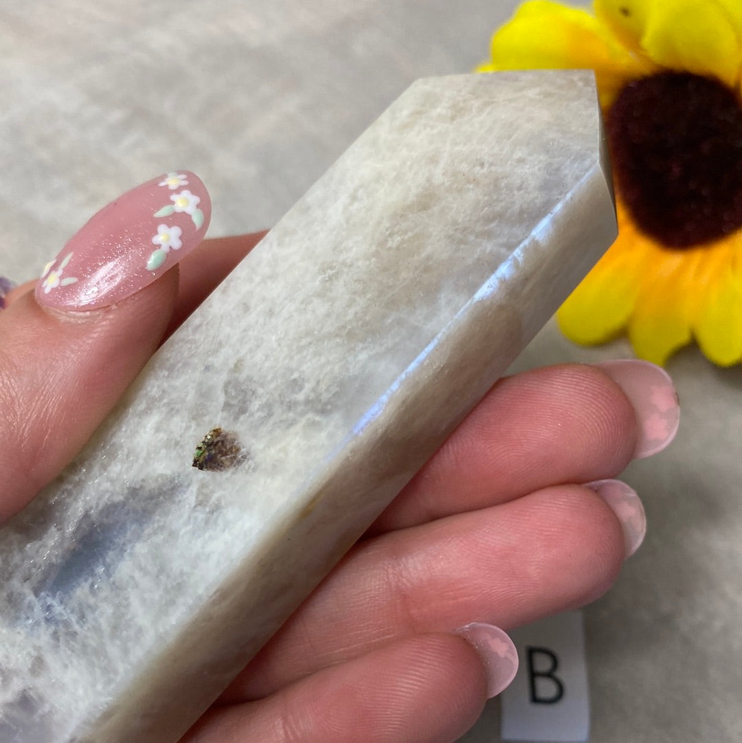 Belomorite - Cream Moonstone and Sunstone Towers