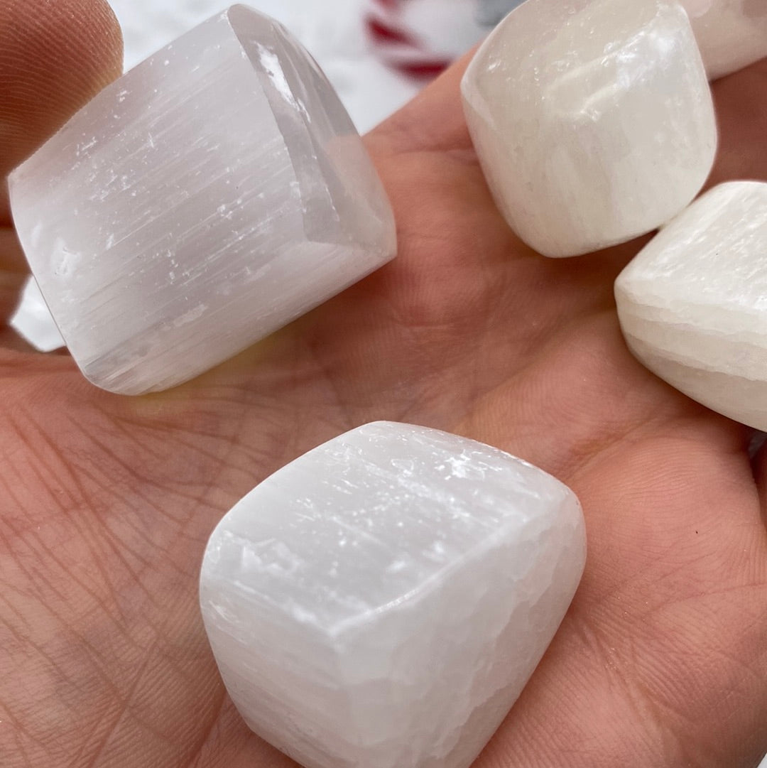 Polished chunk of selenite Piece Tumble