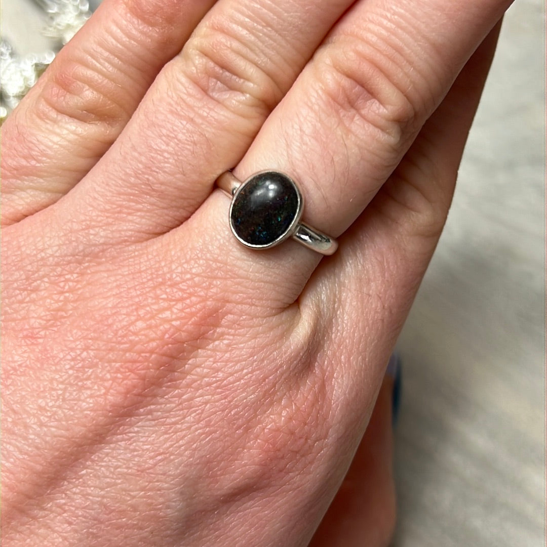 Black Opal Matrix 925 Silver Ring - Size N 1/2