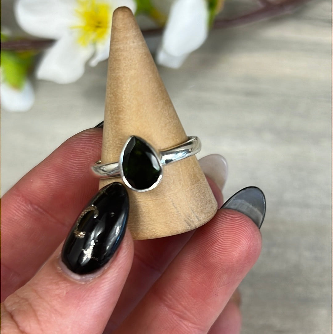Green Tourmaline 925 Silver Ring - Size S