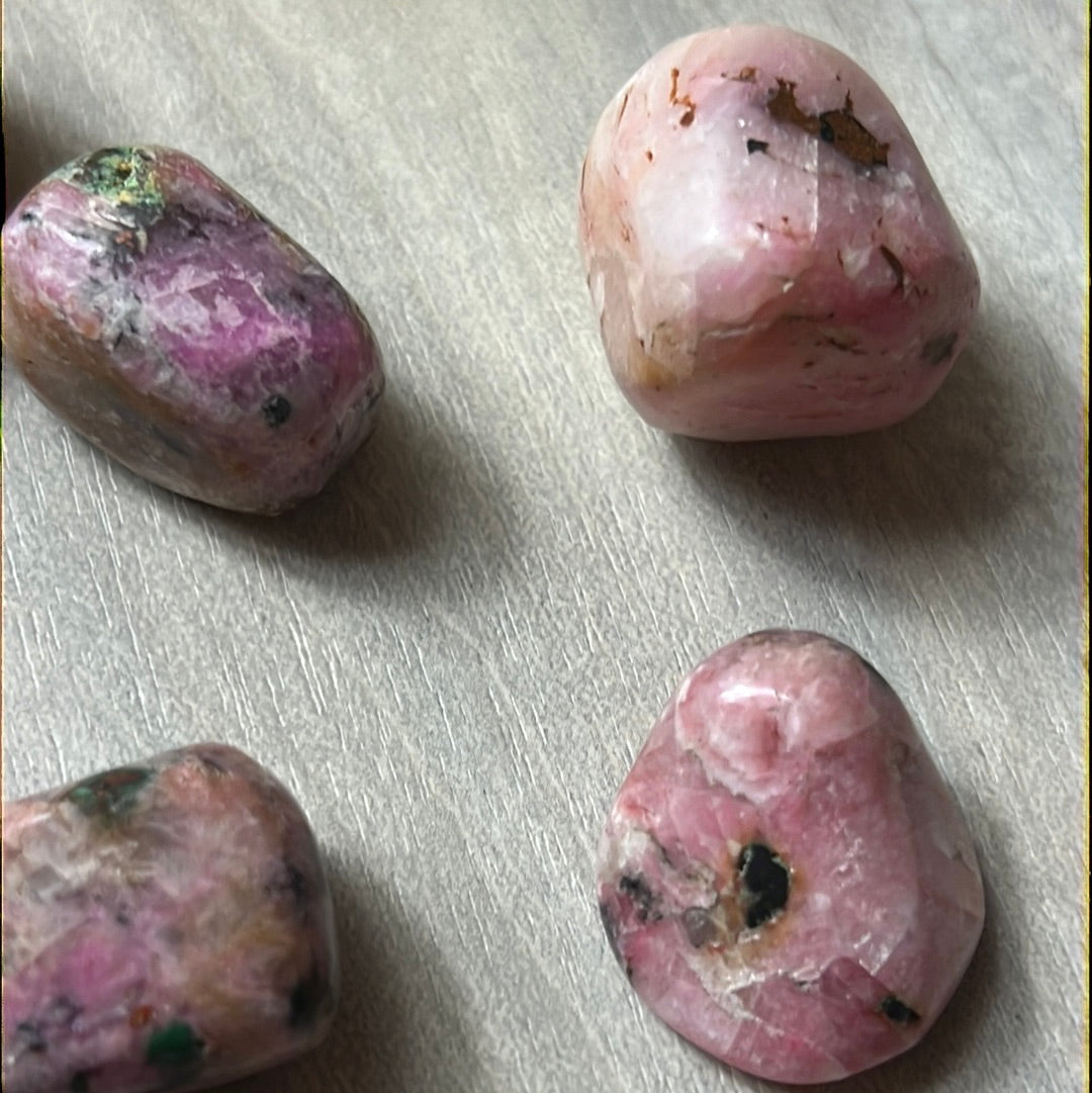 Calbalto Calcite Tumblestone