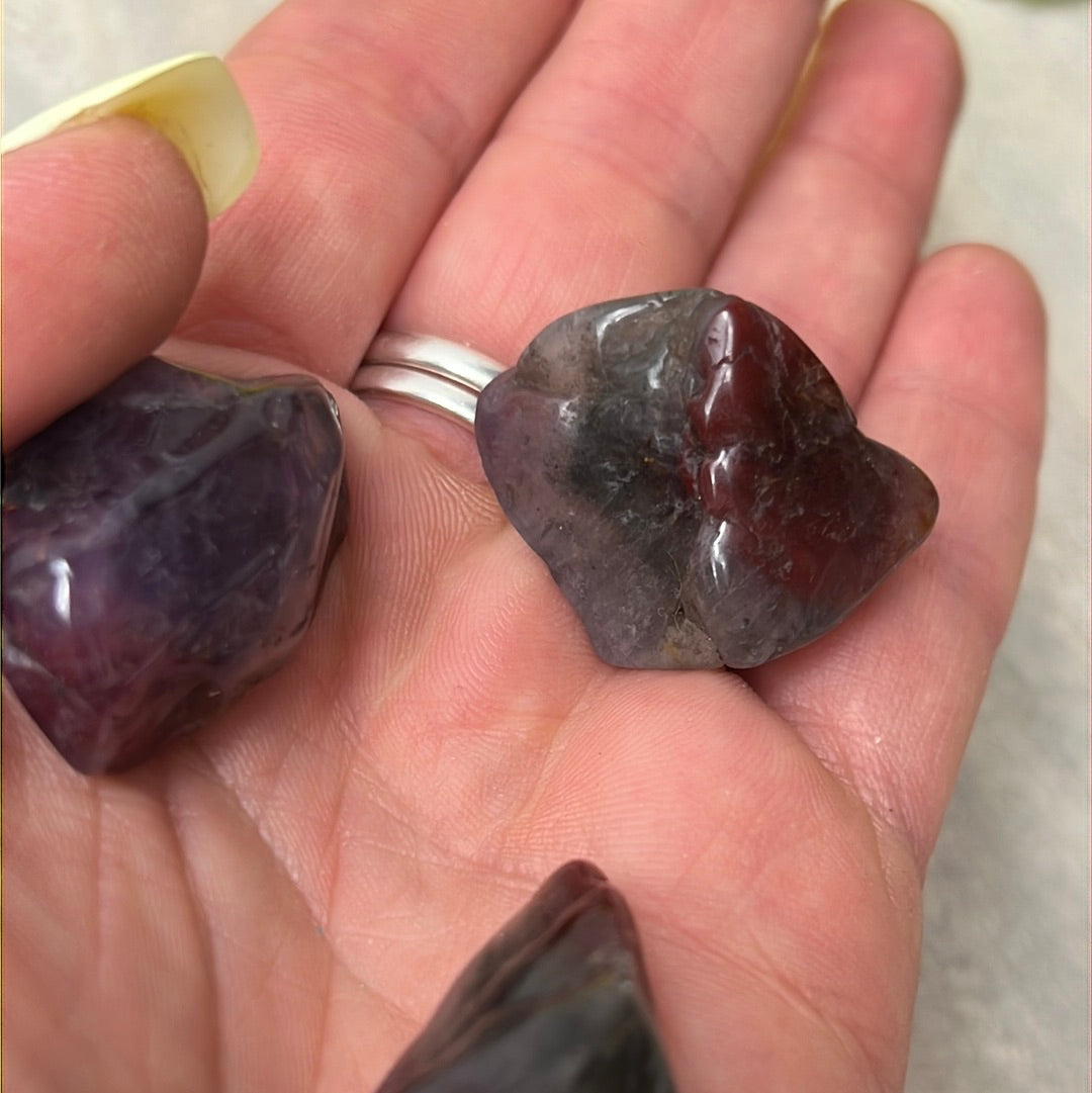 Super Seven tumble tumblestone