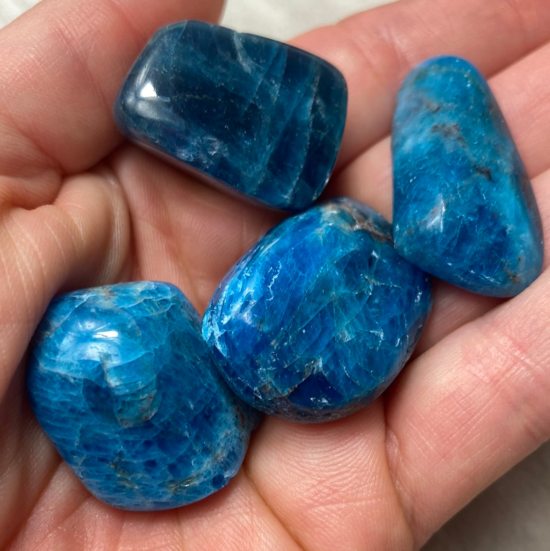 Apatite tumble tumblestone stone