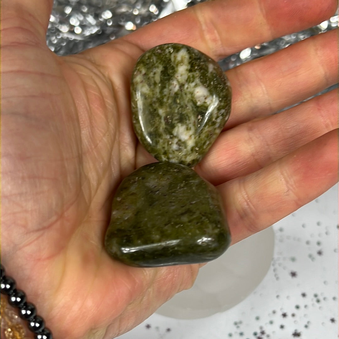 XL Snowflake Epidote Tumble Tumblestone