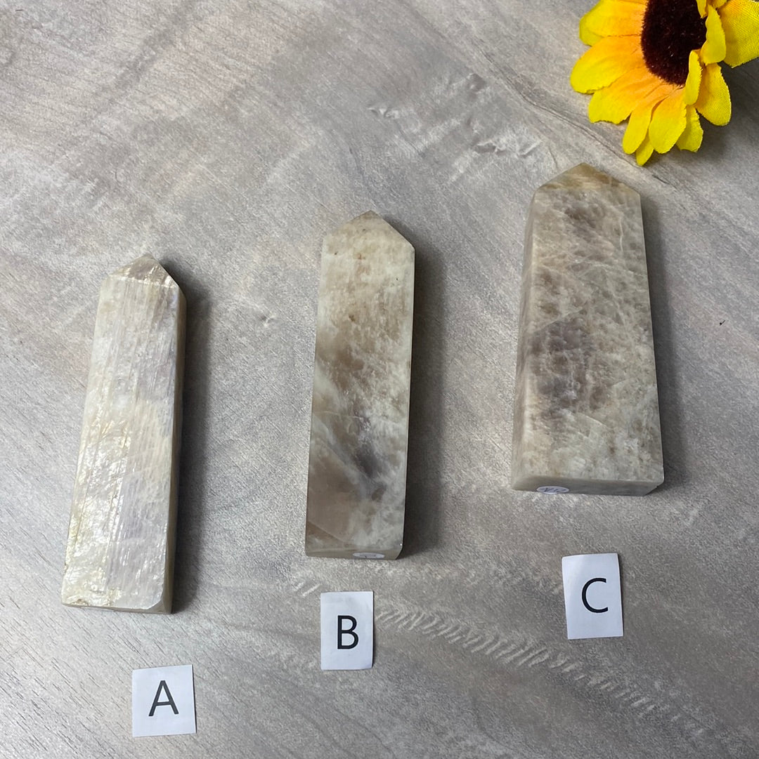 Belomorite - Cream Moonstone and Sunstone Towers