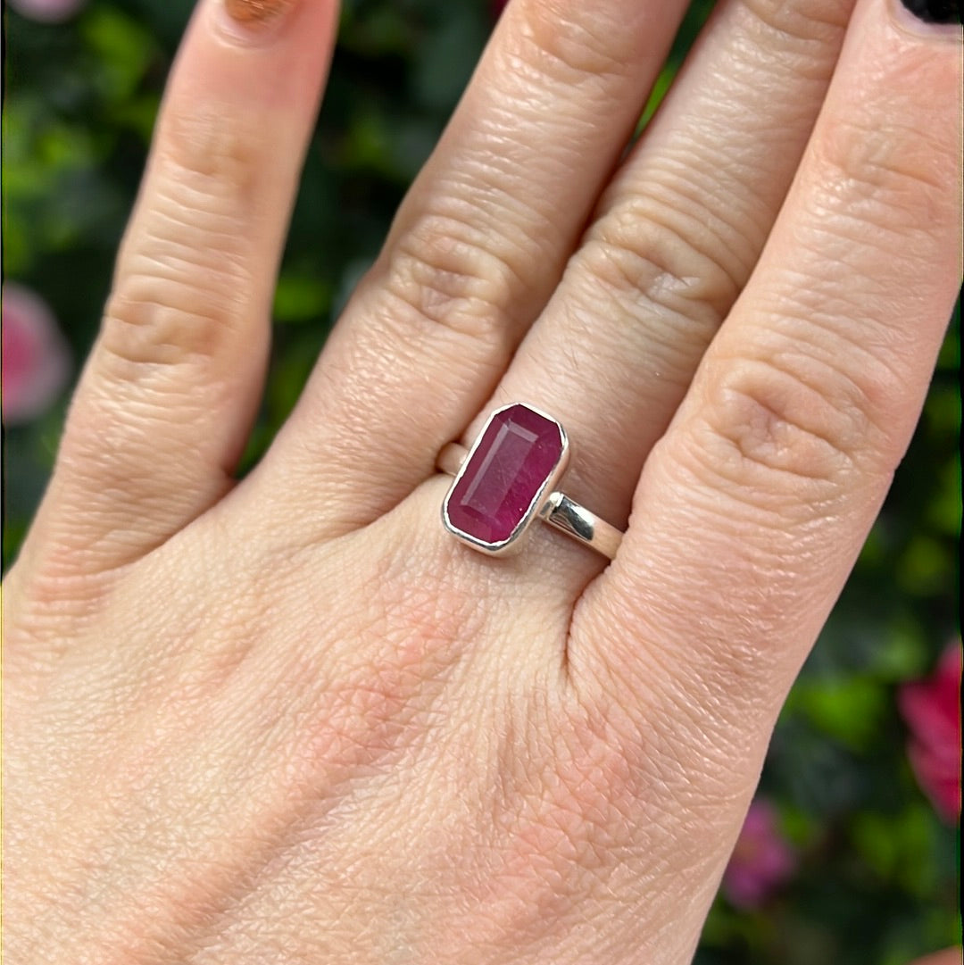 Ruby Natural Facet 925 Sterling Silver Ring - Size S