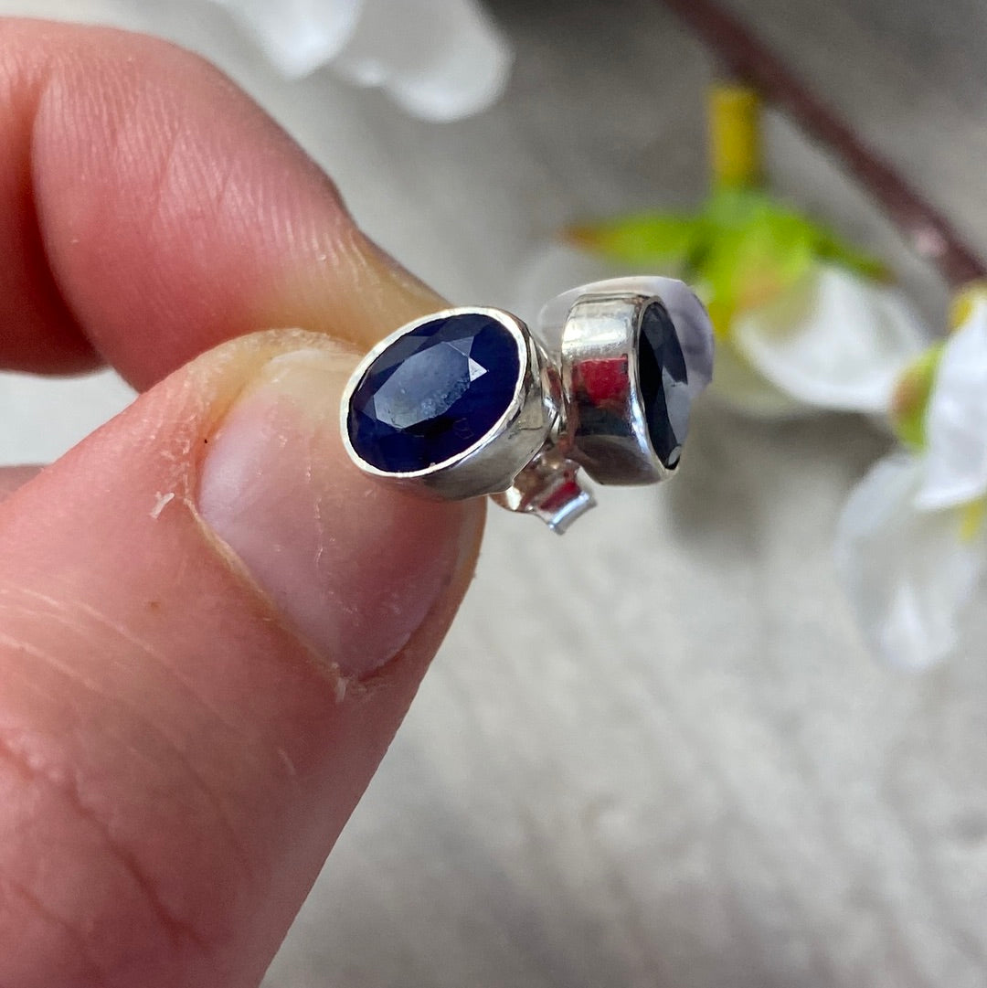 Sapphire Facet 925 Sterling Studs- natural AA Grade
