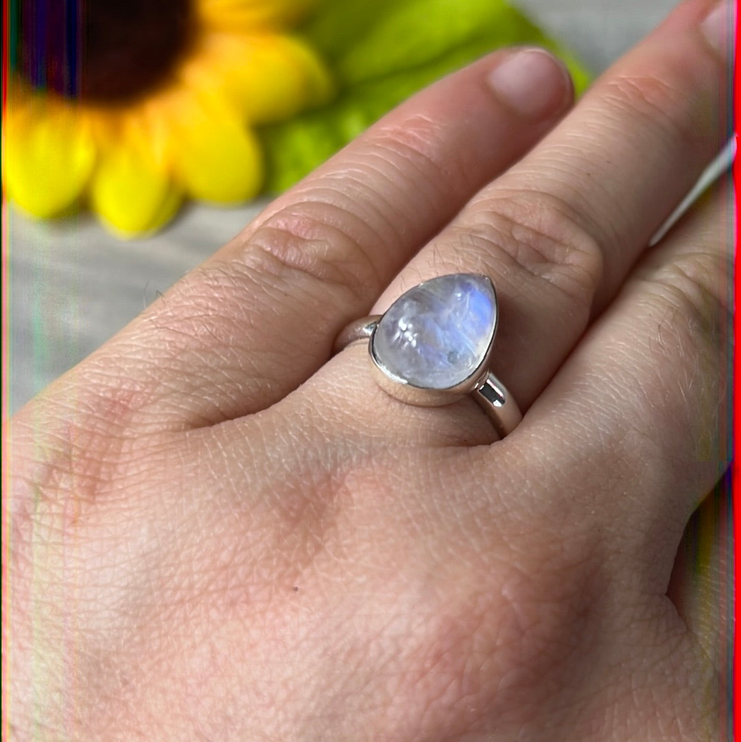 Rainbow Moonstone 925 Silver Ring - Size L - L 1/2 AA GRADE