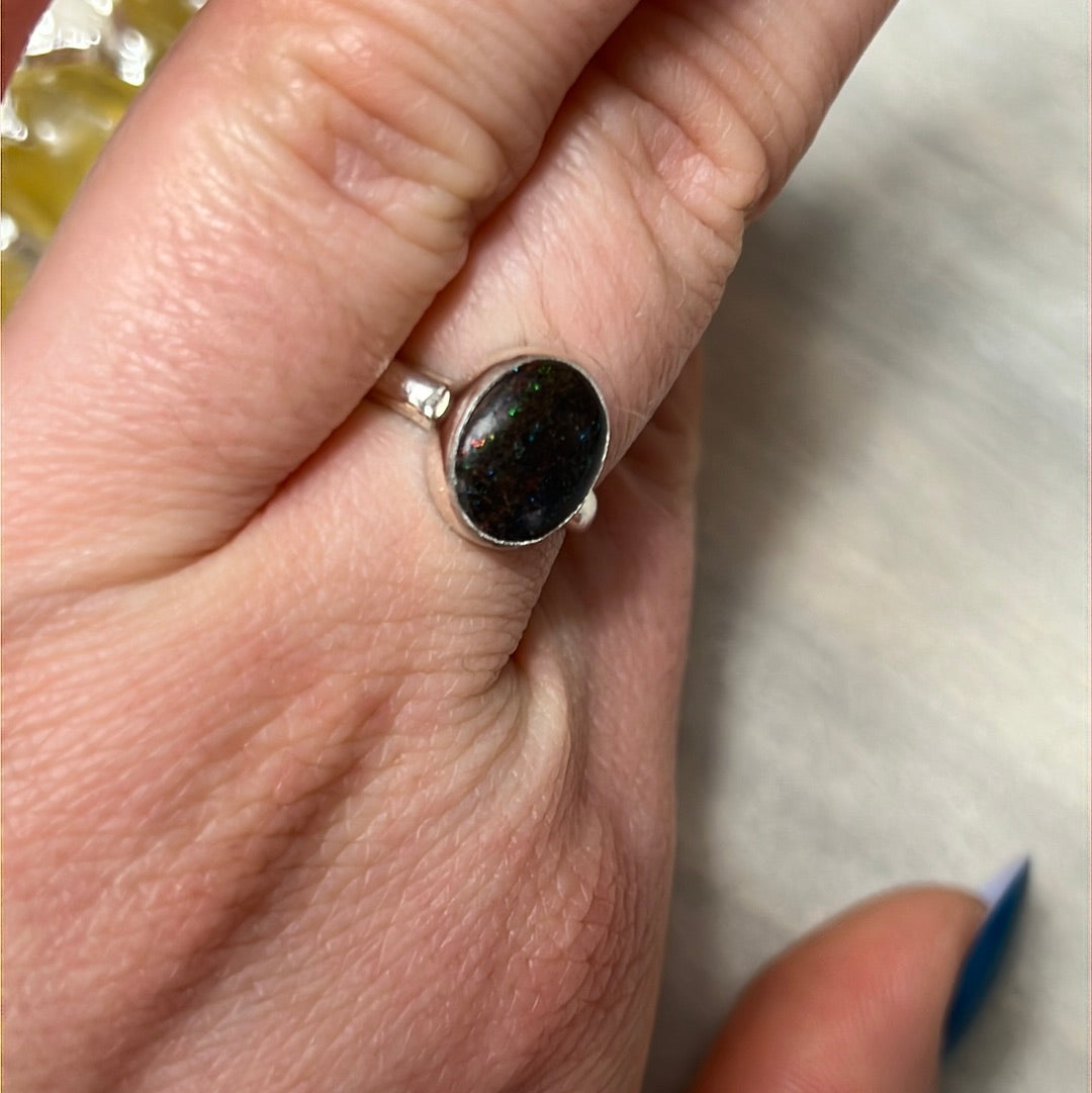 Black Opal Matrix 925 Silver Ring - Size N 1/2