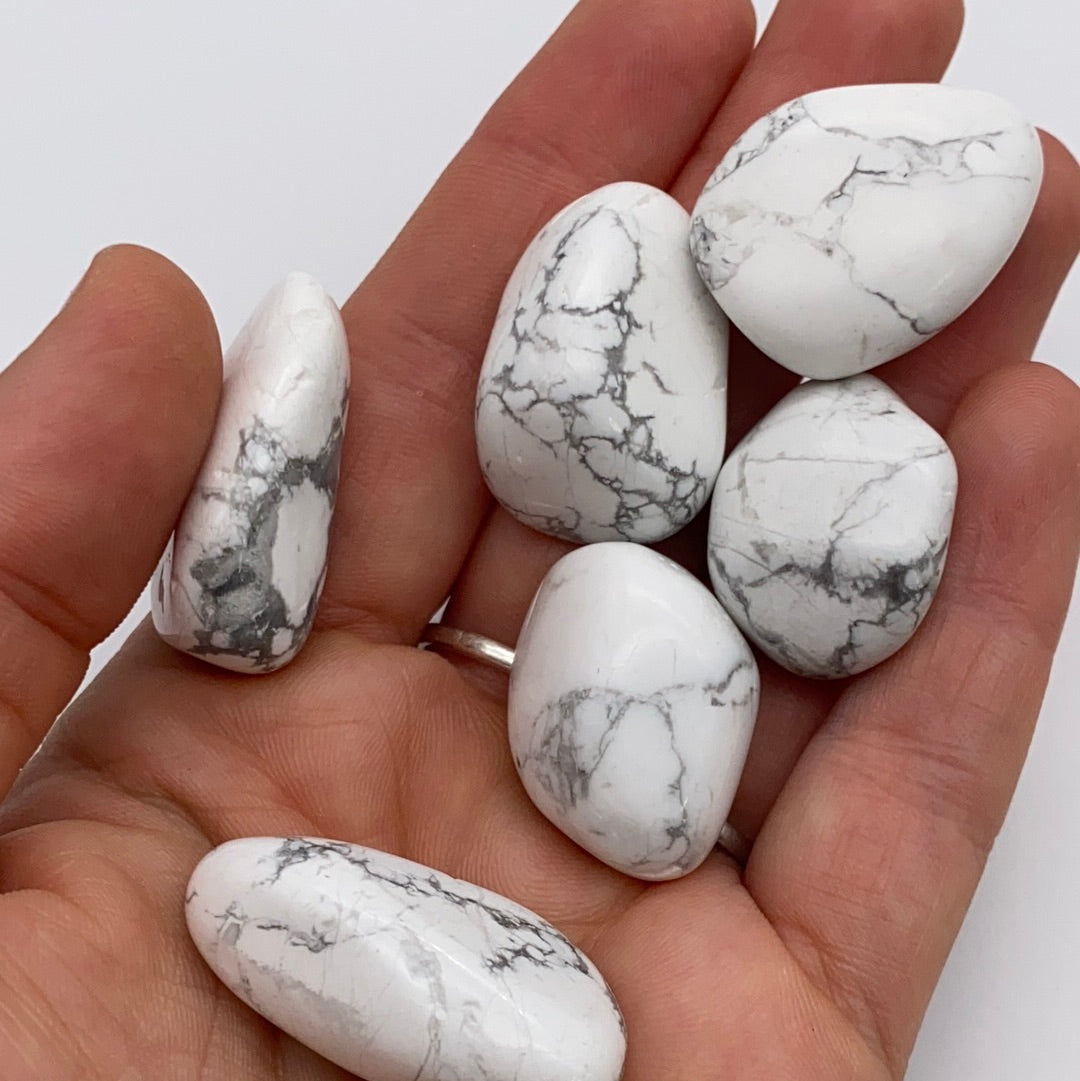 White Howlite polished tumble tumblestone
