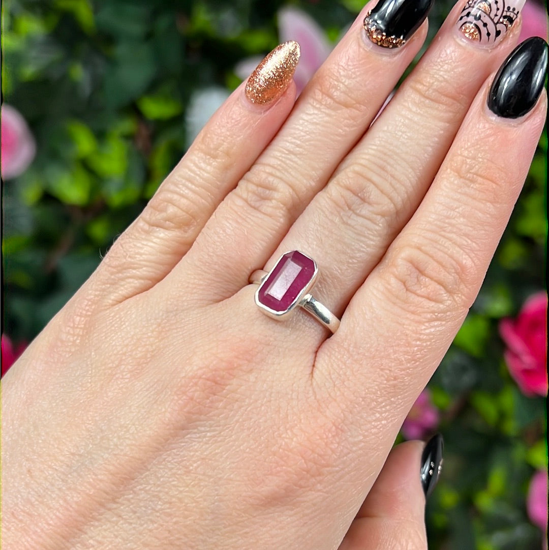 Ruby Natural Facet 925 Sterling Silver Ring - Size S