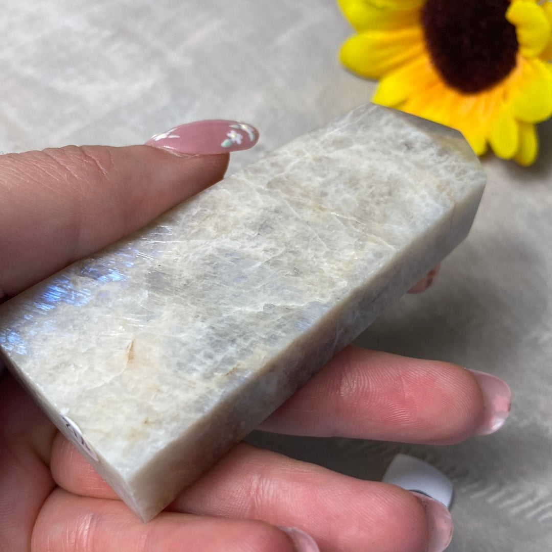 Belomorite - Cream Moonstone and Sunstone Towers