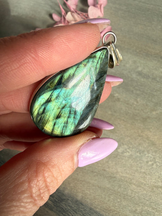 Labradorite Teardrop Pendant - Silver plated