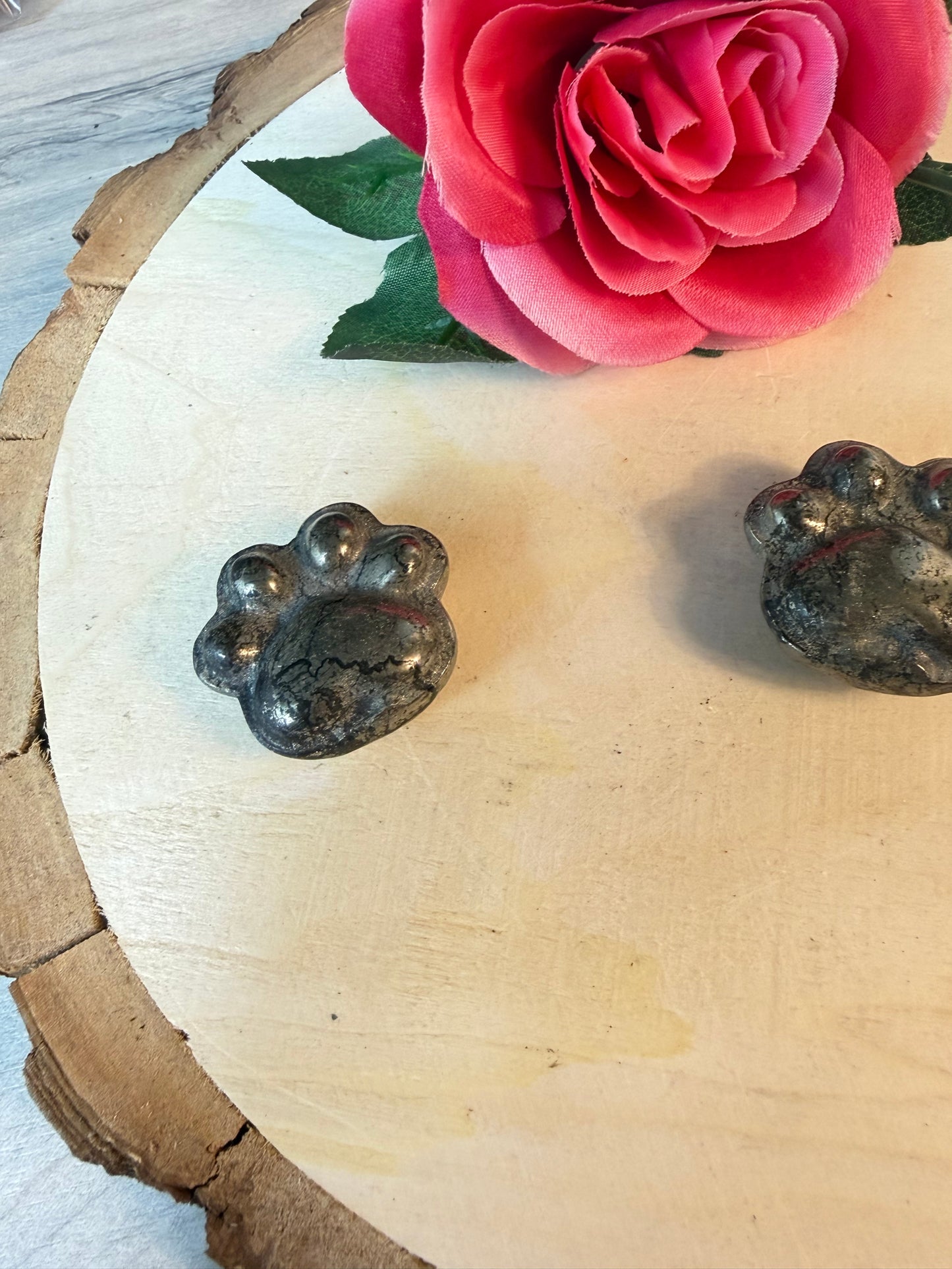 Pyrite paw