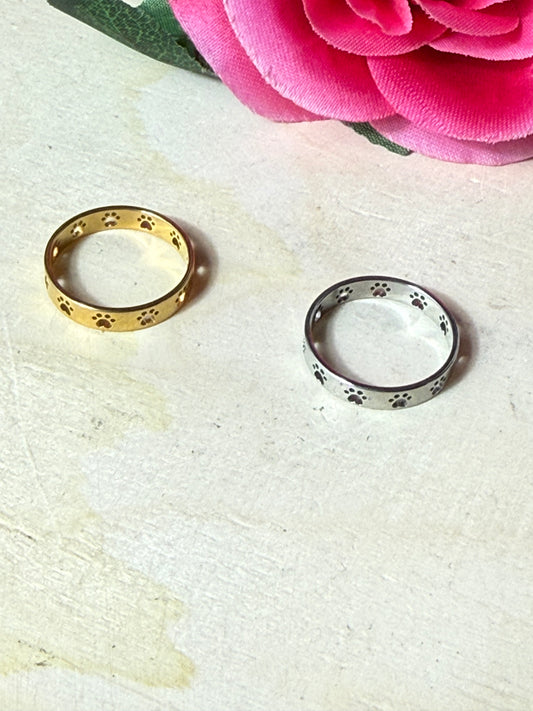 Paw Cutout Ring