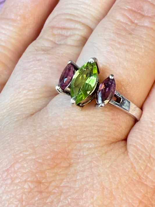 Triple Stone - Rhodolite Garnet / Peridot 925 Silver Ring - Size N 1/2
