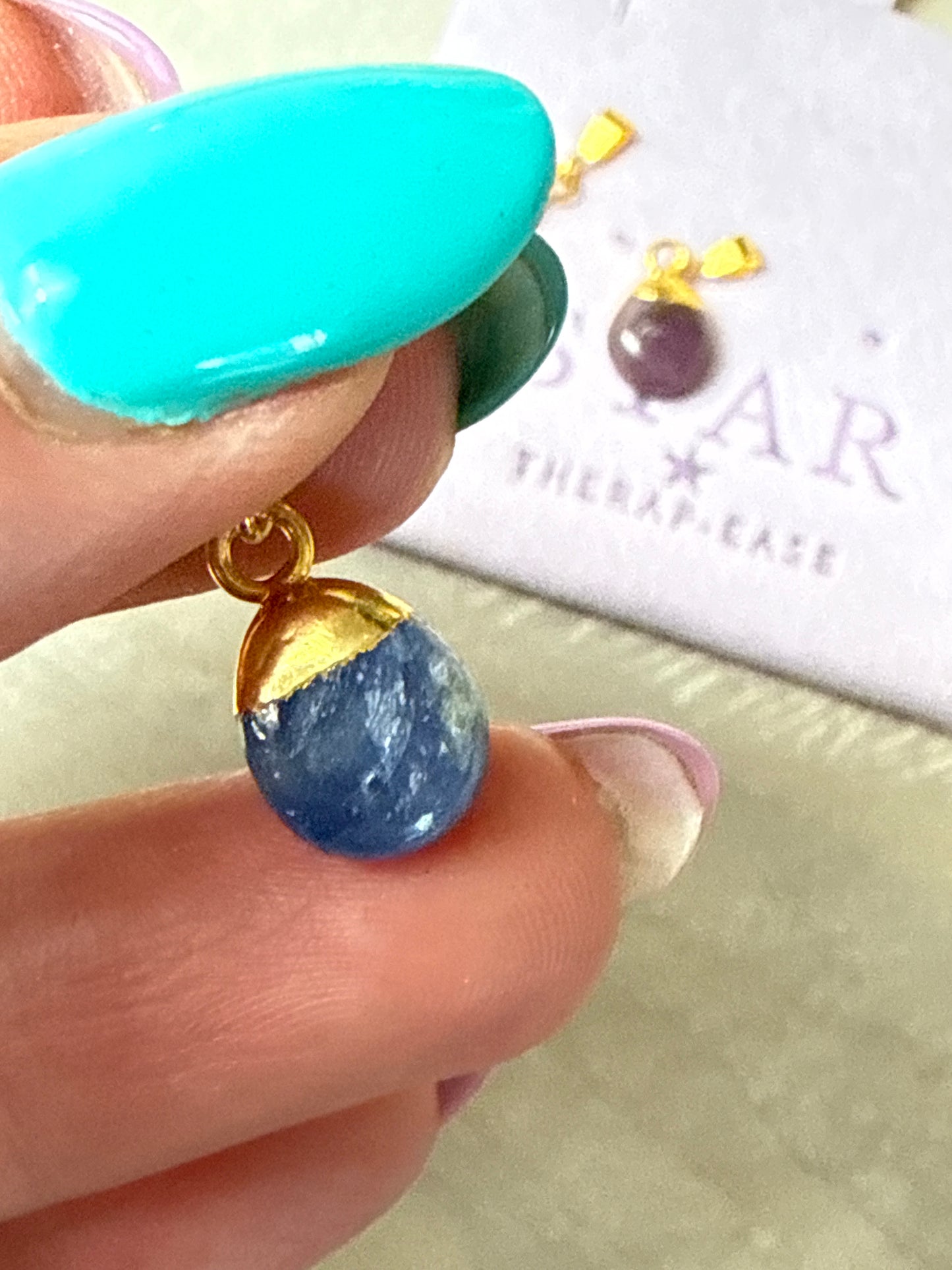 Oval droplet 18K Gold Handmade Pendant