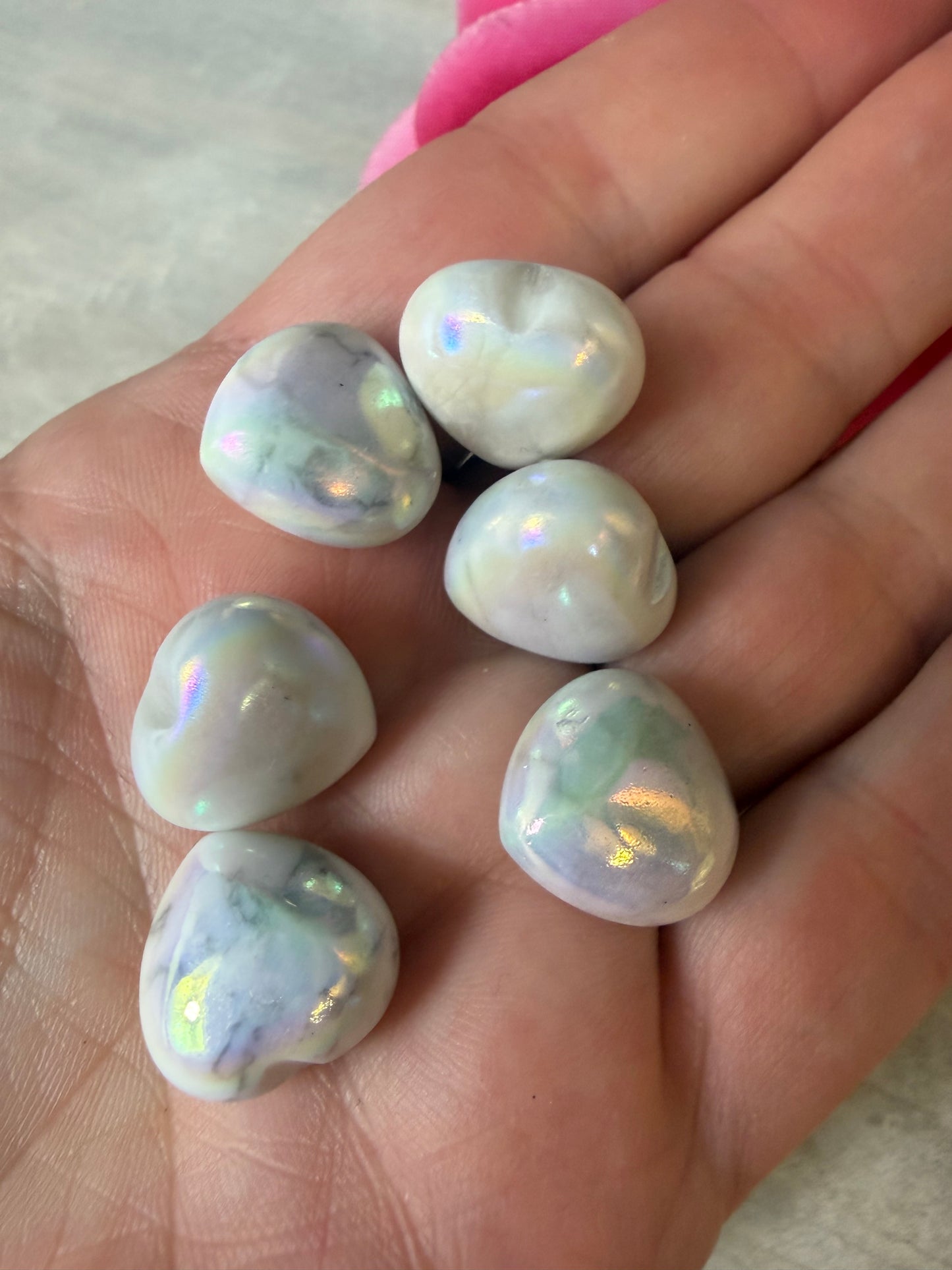 Small Aura White Howlite Heart